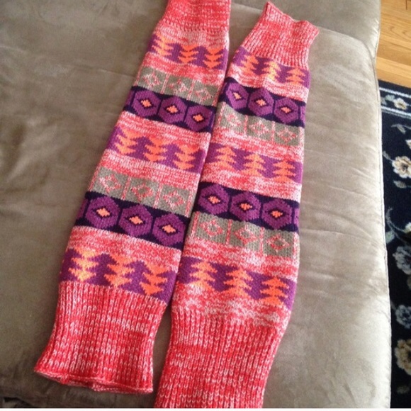 LAST PAIR Aztec leg warmers!! - Picture 3 of 3